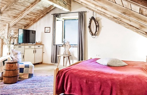 Neumarkt in Steiermark House | Experience an all-round ?back to nature? feeling in this self-catering cottage in Greith!