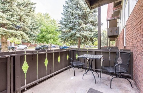 Glenwood Grove - North Iris Apartment | Experience Boulder: 1BR With all the Local Charm