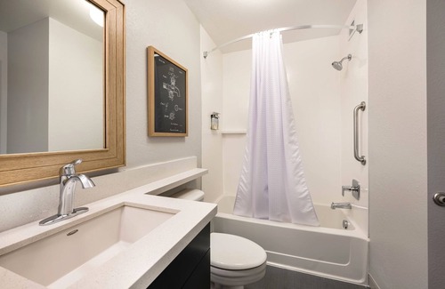 Exchange Place North Hotel | Experience Colgate Clock! Spacious Suite! Near Light Rail!