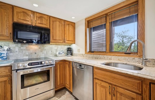 Central Vermont- Killington Condo | Experience comfort and relaxation at Highridge A14