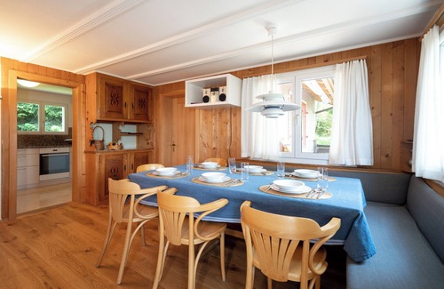 Mitloedi House | "Experience Idyll and Adventure at Chalet Sönderli in the Swiss Alps!"