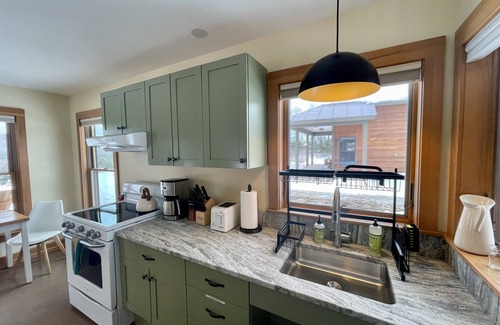 Hartland Four Corners Cabin | Experience life on a Vermont Farm in a Beautiful Modern Cabin - Stunning Views!