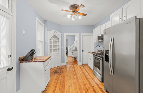Annville House | "Experience Luxurious Living: Remodeled Duplex Retreat Awaits You in Anneville