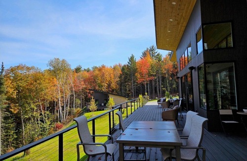 Bethlehem House | Experience luxury and comfort at the Retreat at Arrowhead in Bethlehem, NH