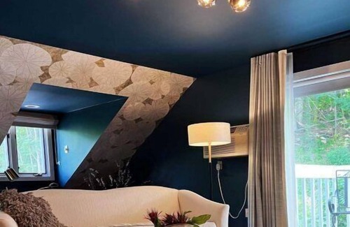Lenox Bed & Breakfast | Experience Luxury in The Lady Cicely Grand Suite at The Cornell Inn