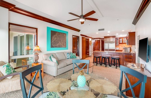 Wailua Condo | Experience Luxury Living in our Penthouse Condo with Free Parking-Book Now!