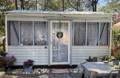 Cherokee House | Experience nature with privacy at Comfort Spot Camp & Cottage!n