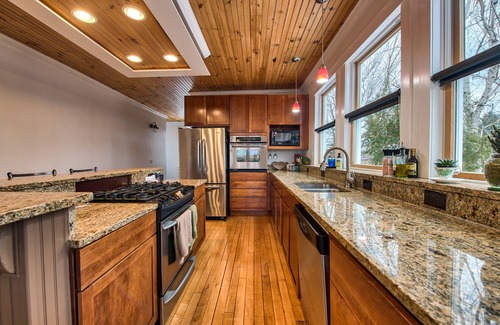 Ellsworth House | Experience Northern Michigan in a Unique Charlevoix Retreat with Stunning Views