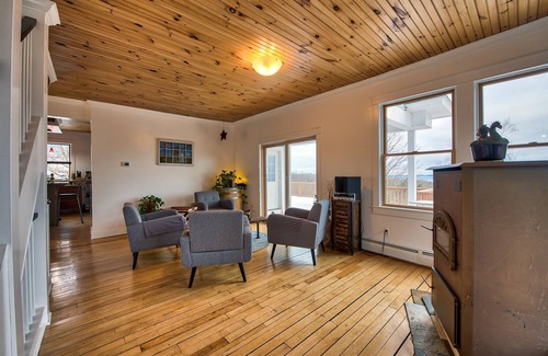 Ellsworth House | Experience Northern Michigan in a Unique Charlevoix Retreat with Stunning Views