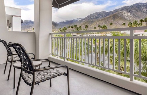 Canyon Corridor Resort | Experience Palm Springs Magic | Your Dream Retreat! 1BR Suite w/ Balcony