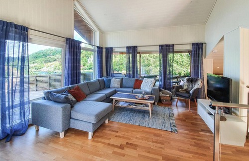 Mandal House | Experience pure idyll on the islet Store Kigeholmen in the Tregde archipelago