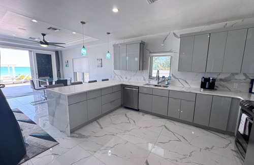 Jimmy Hill Villa | Experience Pure Serenity on a Private Ocean Front Villa w/Heated Pool & Gazebo