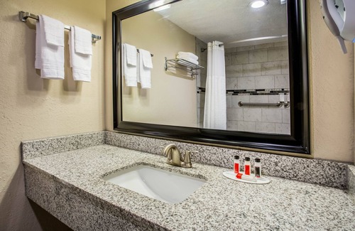 Lake City Hotel | Experience the Best Hospitality in Lake City!