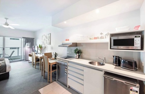 Darwin City Centre Apartment | Experience the Best of Darwin from this King Suite