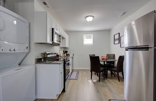 North Charleston Apartment | Experience the Difference Best CozyClean Retreat in Town! Sleep 4. Dryer/Washer.