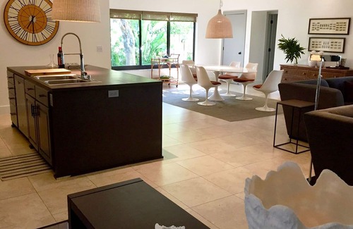 Boca Raton House | Experience the finest - Luxury living at its best . Spacious and Heated Pool.