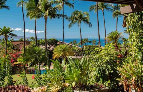 Wailea Condo | Experience the Magic of Maui at Ekahi 13C