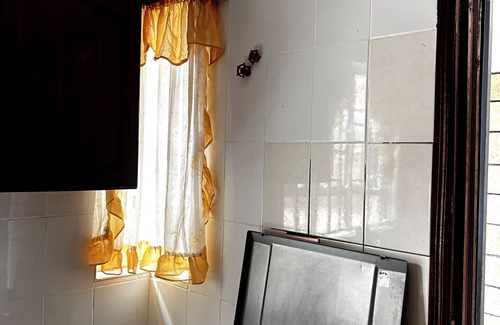 Syokimau Bed & Breakfast | Experience the perfect blend of comfort and convenience at Axis Guest House.