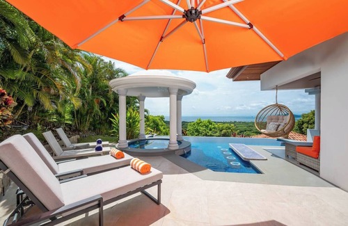 Playa Hermosa House | Experience the pinnacle of luxury at Casa del Mar, a stunning 4-bedroom home located in the prestigious Hermosa Heights.