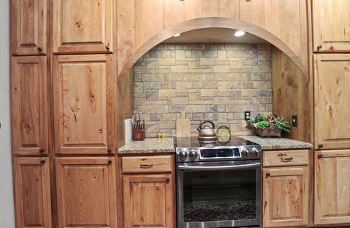 Utica House | Experience the romance of a BARN. "DO YOU THINK YOU LIVE IN A BARN"YES!