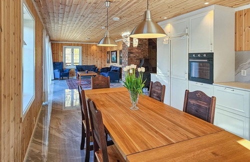 Bamble House | Experience this stylish vacation home in the enchanting Telemark countryside.