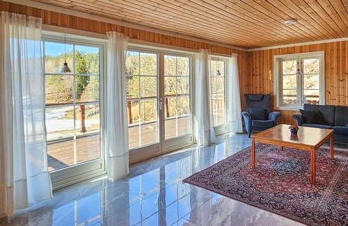 Bamble House | Experience this stylish vacation home in the enchanting Telemark countryside.