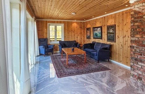 Bamble House | Experience this stylish vacation home in the enchanting Telemark countryside.