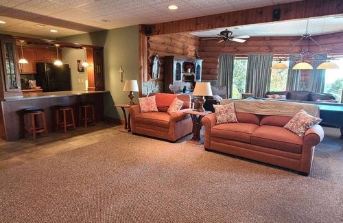 Ferguson Cabin | Experience Tranquility at Trinity Lodge, your Mountain Oasis in Leatherwood