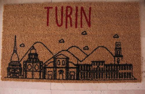 San Paolo Apartment | Experience Turin! Metro a stone's throw away
