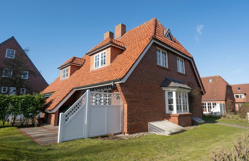 Wyk auf Foehr House | "Experience unforgettable days in the house by the lighthouse on the coast!"