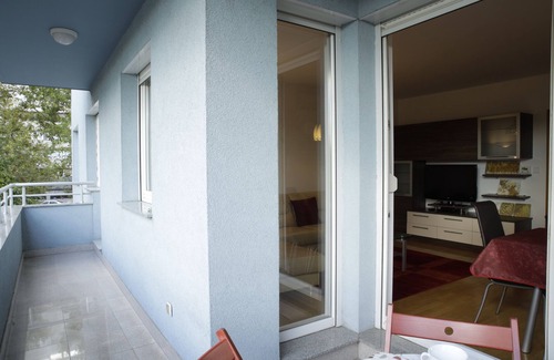 Zagreb Apartment | Experience Zagreb in Style: Spacious Luxury 3-BR Apartment! Free parking, garage