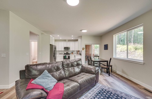 Meadow Lakes House | Explore Alaska’s Playground: Modern Wasilla Escape