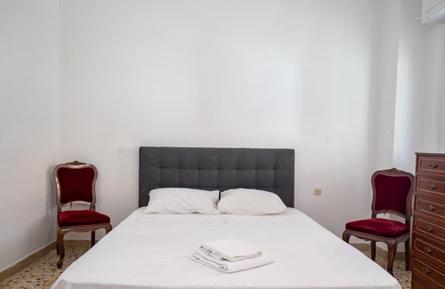 Vyronas Apartment | Explore Athens from a Local Rooftop Apartment