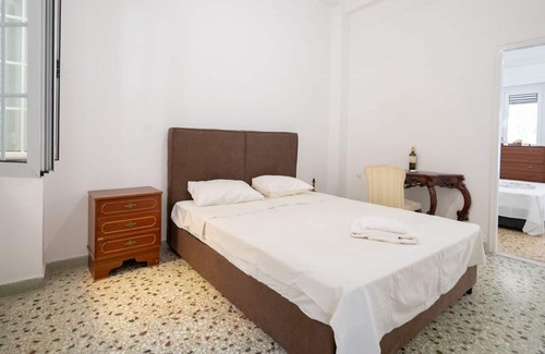 Vyronas Apartment | Explore Athens from a Local Rooftop Apartment
