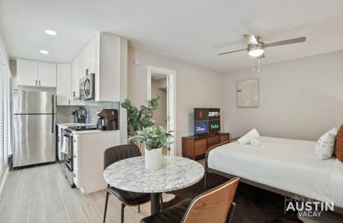 Hyde Park Apartment | Explore Austin Life Studio Near Guadalupe St