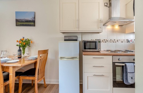 Pentrefelin Cottage | Explore charming market towns in this wonderful area.