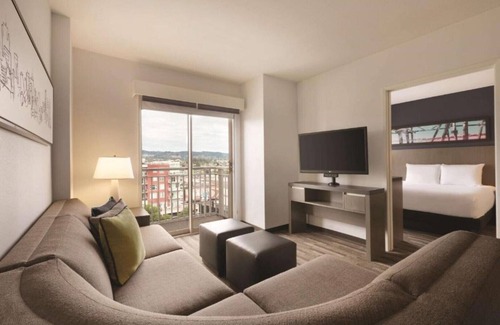 Emeryville House | Explore Emeryville During Your Extended Stay at Our San Francisco Bay Room