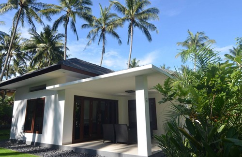 Senggigi Villa | Explore Lombok from your Villa for 2+