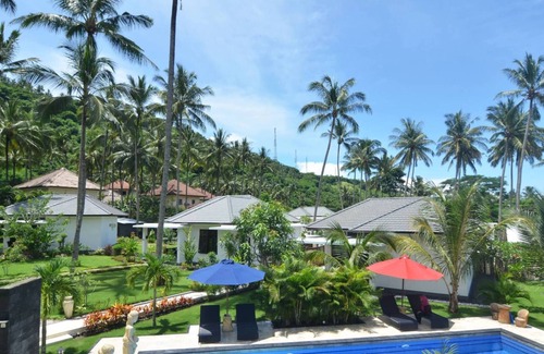 Senggigi Villa | Explore Lombok from your Villa for 2+