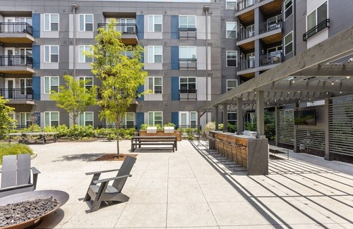 Cole-Noble District Apartment | Explore Indy from an Urban CozySuites Oasis