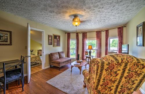 Geneva-on-the-Lake Apartment | Explore Lake Erie and Strip From Quaint Apartment!