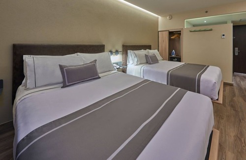 Marina Mazatlan Hotel | Explore Mazatlán from This Chic & Comfortable Central Room - 2 Units