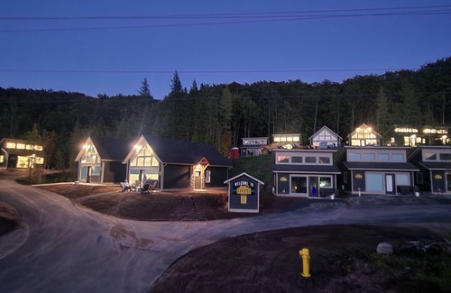 Munising Ski Chalet | EXPLORE Munising Studio Suite 108