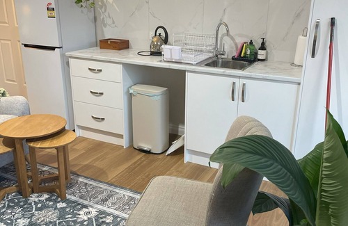 Yarra Junction Apartment | Explore nature and the endless pleasures of the Yarra Valley with town comforts.
