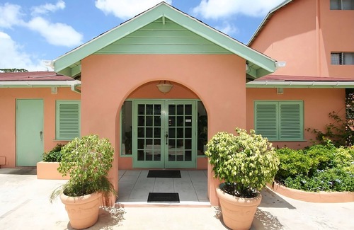 Worthing House | Explore Scenic Worthing Beach! Room w/Private Balcony & Kitchenette!