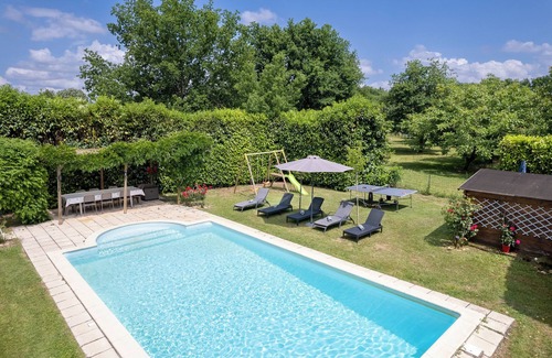 Tremolat Cottage | Explore the magic of the Dordogne! Les Chouettes sleeps 14 -7 bedrooms 4 1/2BR