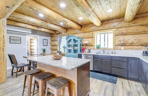 Gusher Cabin | Explore Uintah Basin: 'Rustic Cliff' Cabin w/Loft