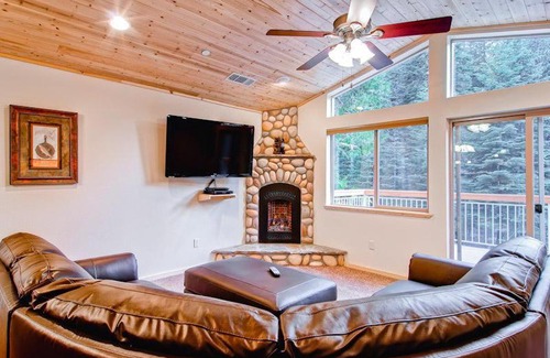Yosemite National Park House | Explorers Retreat