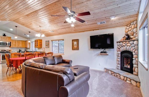 Yosemite National Park House | Explorers Retreat