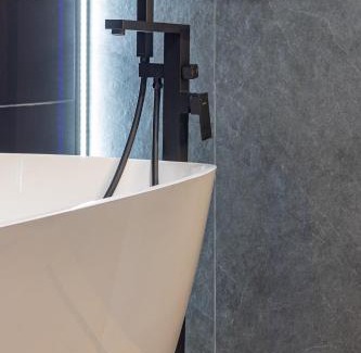 Baia Mare Apartment | Expozitiei ap. 13
